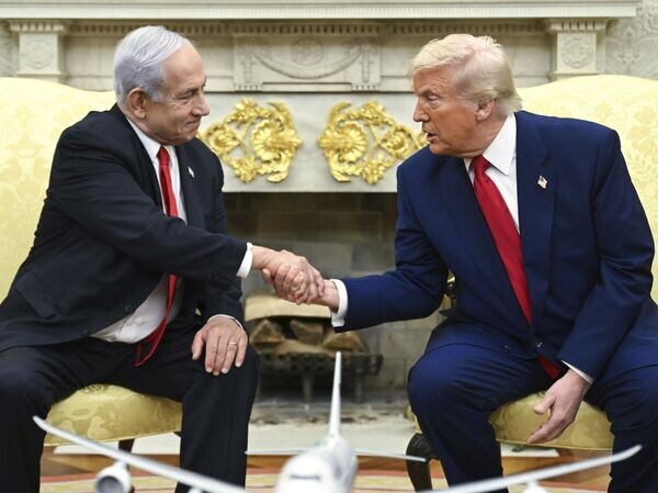    © AP Photo / Pool via AP