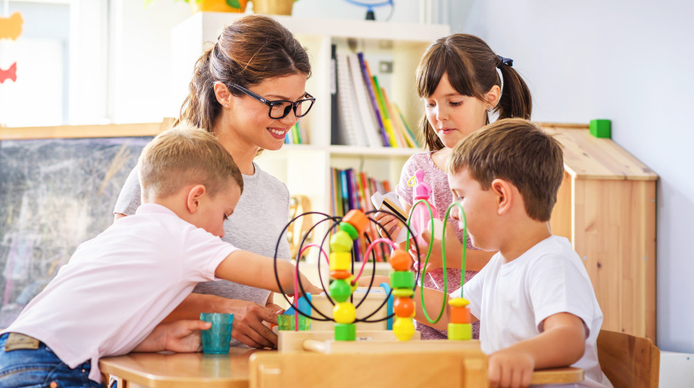    Почему дети смотрят Shorts вместо уроков