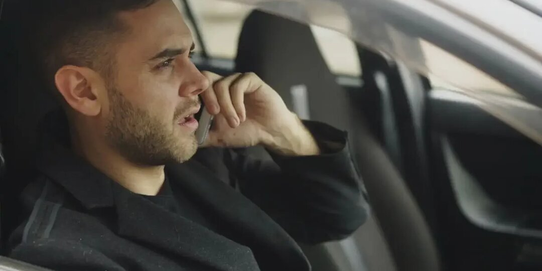 ДУМК: Садиться в машину без омовения нельзя, говорить по телефону за рулем – грех