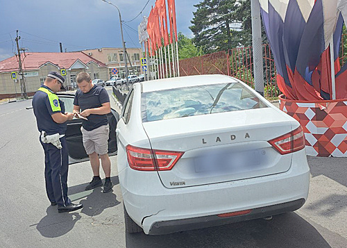    Проверка документов. / ФОТО автора Администратор