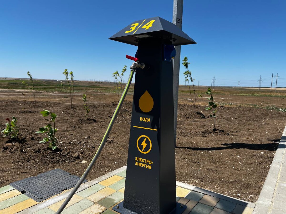 Автозаправочный комплекс на трассе «Таврида» с площадкой для автокемперов // Фото: пресс-служба Министерства курортов и туризма Крыма