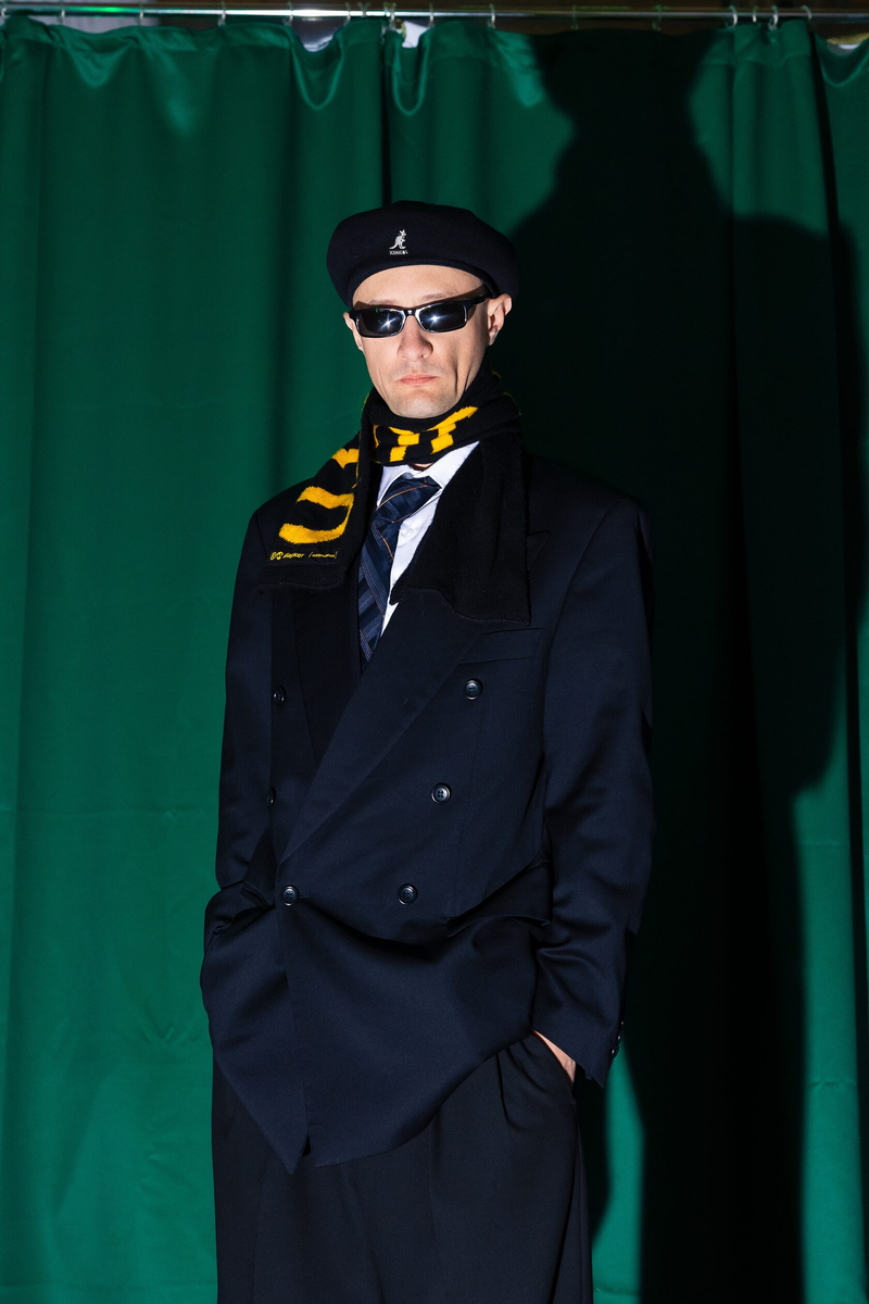 Директор Всего