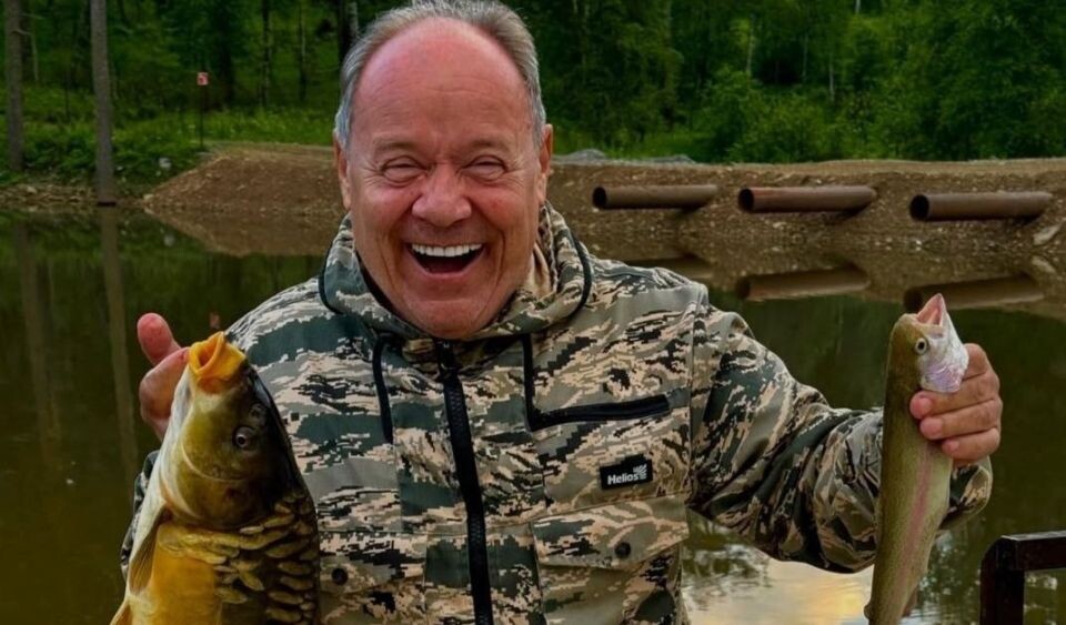    Актер Алексей Маклаков отдыхает в Республике Алтай. Источник: @alexeymaklakov_official*