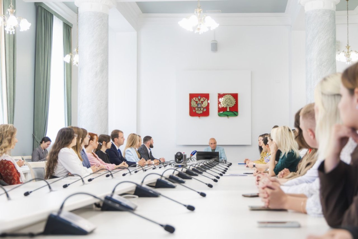    Молодые педагоги возвращаются в обновленные школы Липецкой области правительство Липецкой области