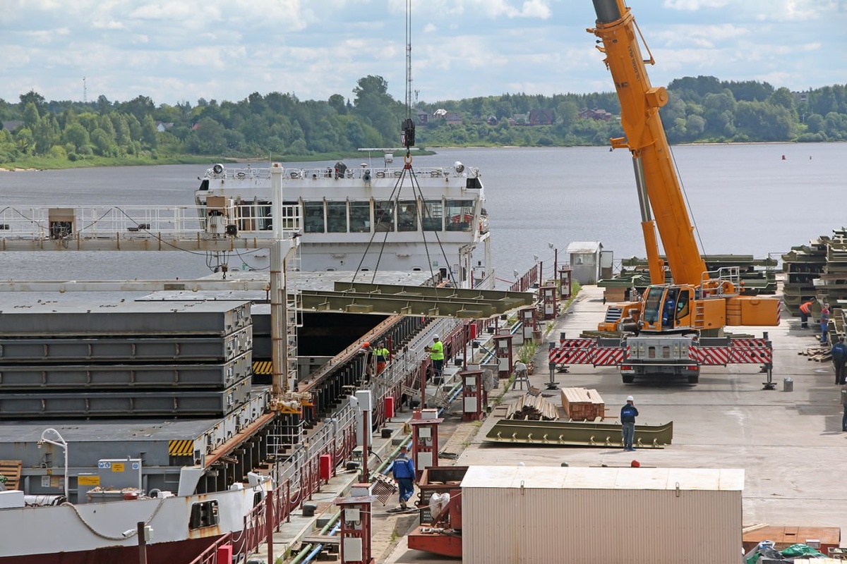   Секции для плавучего дока «Капитан Анатолий Ермолаев»