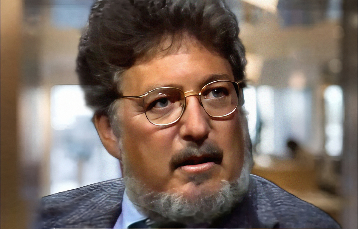 Карл Саймонтон.