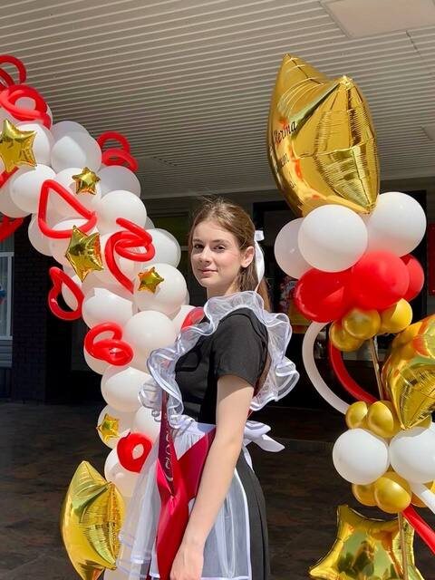    Алина Гнитиенко: 97 баллов по русскому языку и 96 баллов по английскому