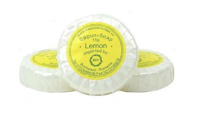 маленькое твердое мыло по 15 гр, которое я купила для поездок