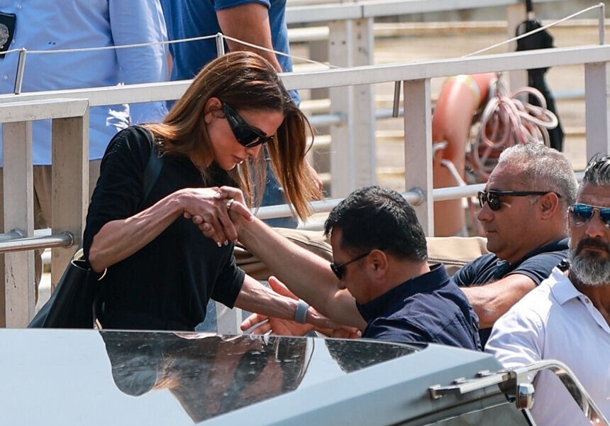     Королева Рания