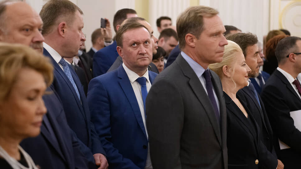 Депутат Законодательного собрания Санкт-Петербурга Олег Милюта (четвертый слева)..📷Фото: Евгений Павленко / Коммерсантъ