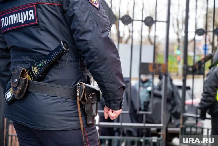 В ходе рейда сотрудники полиции проверили порядка 4 тысяч объектов. Фото: Руслан Яроцкий © URA.RU