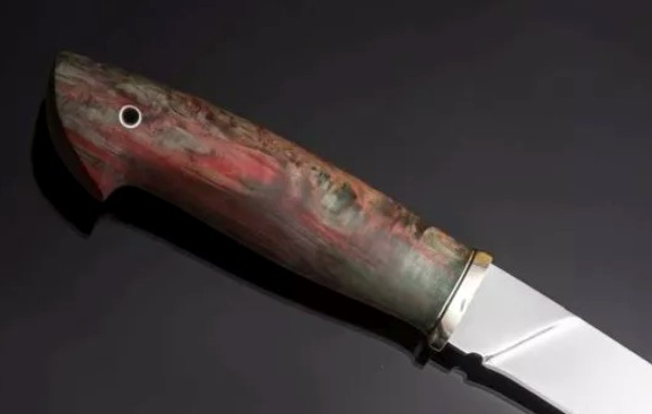 Пример рукояти ножа с сайта https://nozhi52.ru/katalog/nozh-vyp-stal-k340-karelskaya-bereza/