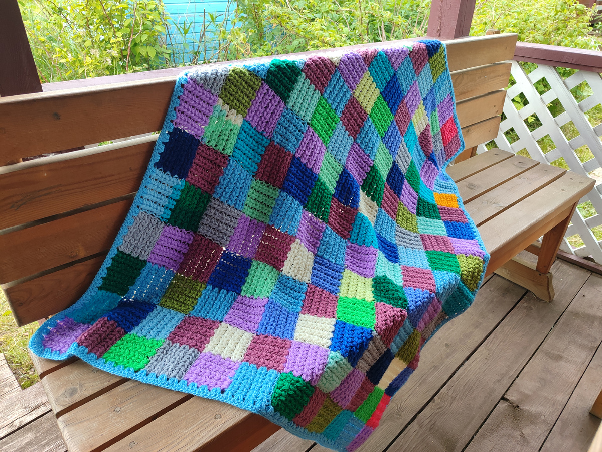 Плед крючком в стиле печворк