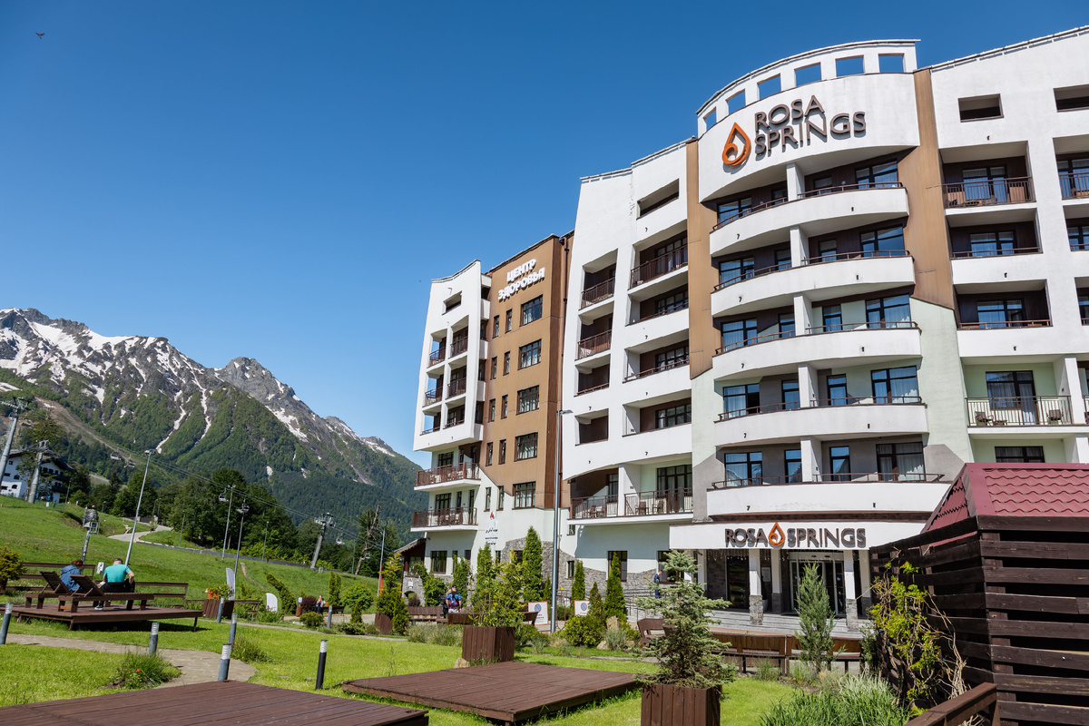  Life Balance Hotel Rosa Springs 5* часто называют санаторием в горах. 