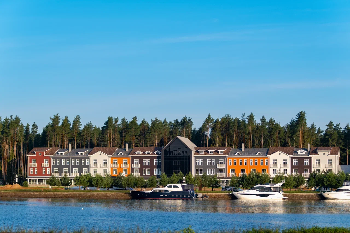 Парк-отель "Бухта Коприно" в Ярославской области  туристический магнит  курорта «Ярославское взморье» с скандинавским характером и уютом  