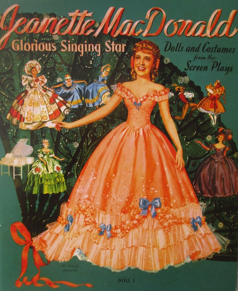 Передняя сторона обложки набора с первой куклой.