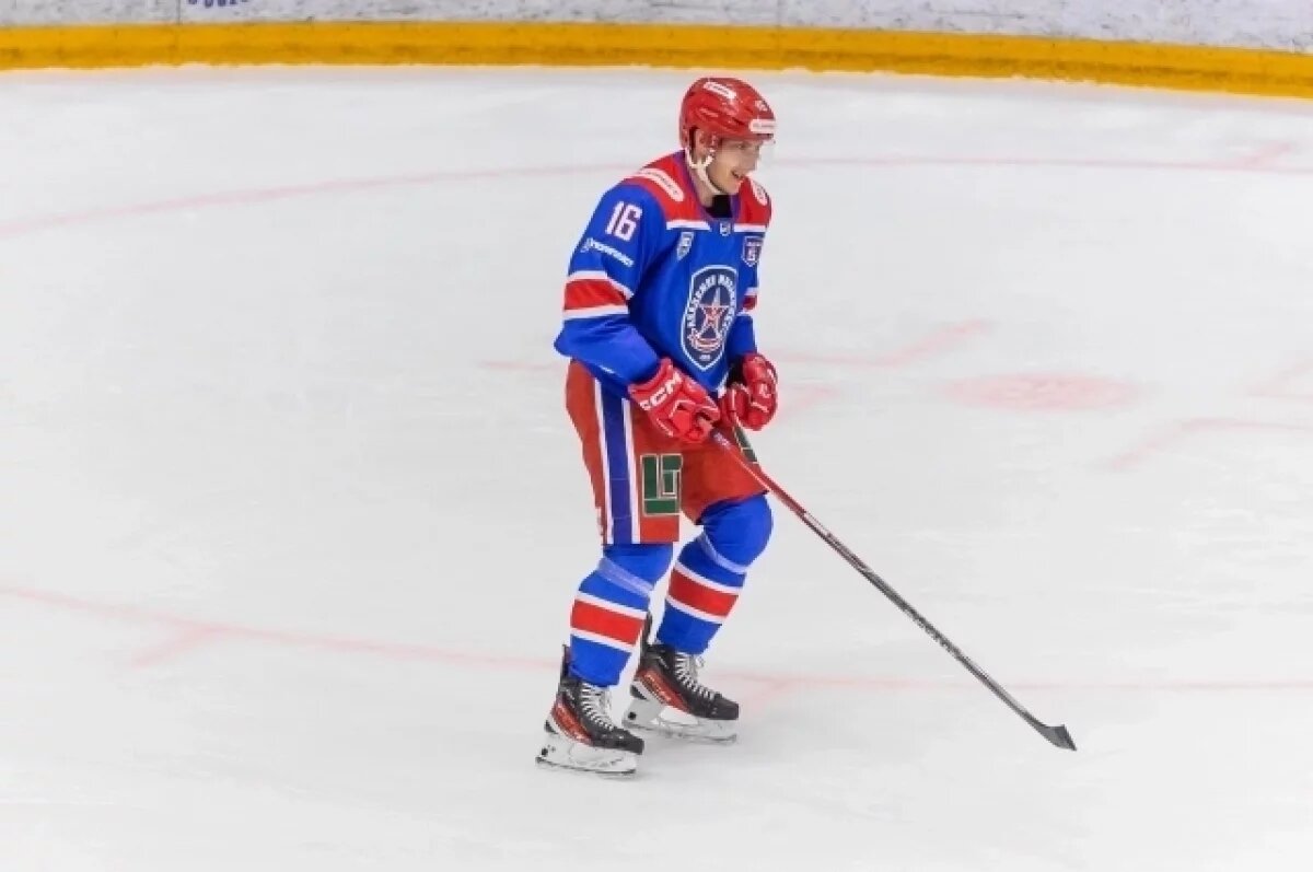    Защиту ХК «Лада» усилил Иван Васин