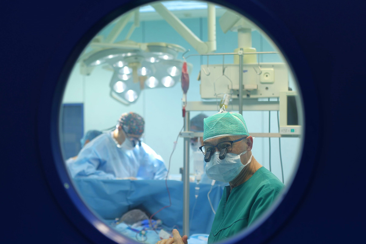 Увеличить изображениеВ России операции по пересадке органов поставлены на поток. Источник: пресс-служба ФГБУ «НМИЦ ТИО им. Шумакова» Минздрава России