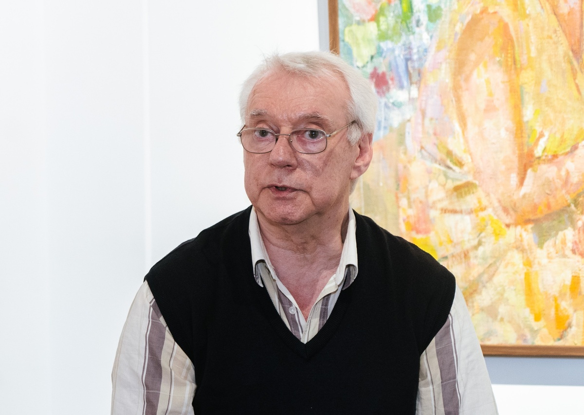 Сергей Васильевич Иванов — один из авторов экспозиции «ДЕЙСТВУЮЩИЕ ЛИЦА. ПОРТРЕТНАЯ ЛЕТОПИСЬ ЛЕНИНГРАДА», историк искусства, коллекционер