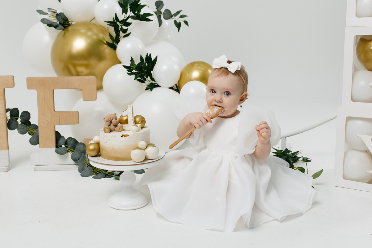 фотосессия "Smash cake" в фотостудии "Модерн"