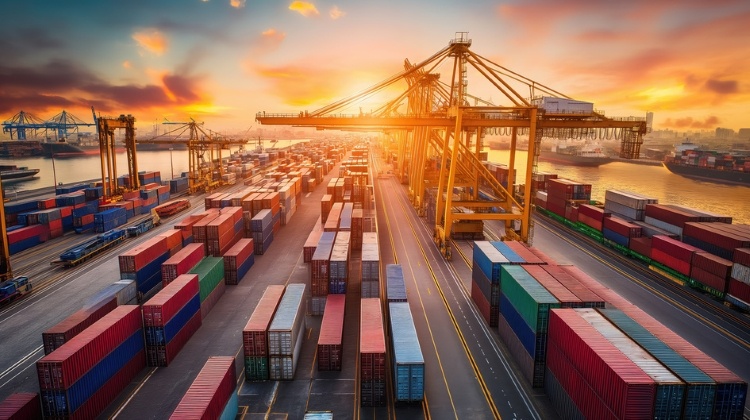 Фото: © Кирилл Черезов / Фотобанк Лори