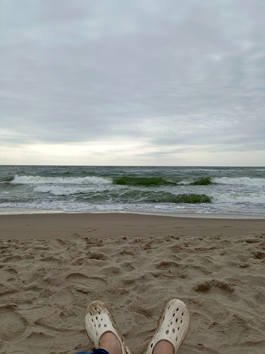 При этом сижу в куртке