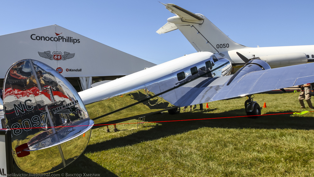 Ну а как вам этот Lockheed 12A Electra Junior?