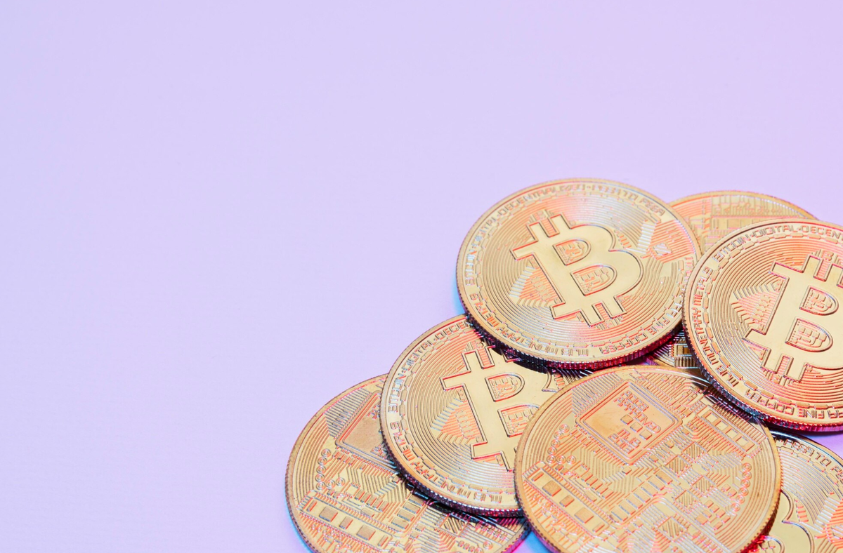 Криптообмен в Воронеже с наличными