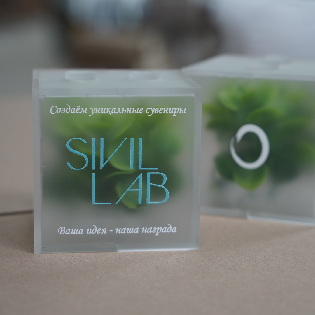 Производство медалей: современный подход.
Медали – это не просто олицетворение победы, но и символы труда, упорства и достижения. От спортивных соревнований до различных наград, медали имеют огромное значение в жизни людей. Но как же они создаются? 

🔍 История и материалы
Первоначально медали изготавливались из драгоценных металлов, таких как золото и серебро. Сегодня же процесс стал более разнообразным: используются как традиционные металлы, так и современные композиты. 