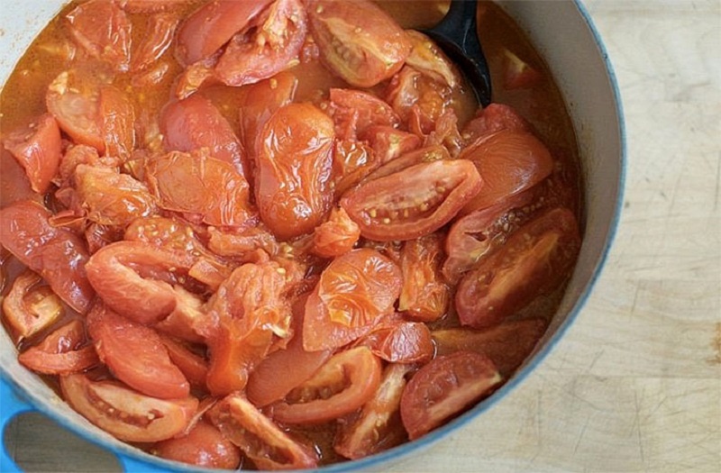 Готовим особый домашний томатный соус: запасаем вкус лета на всю зиму