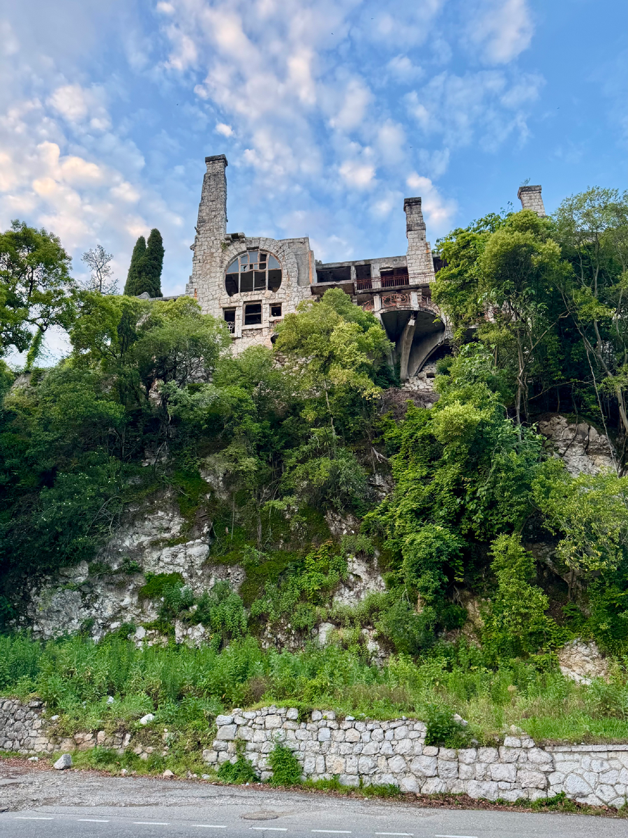 Замок принца Ольденбургского.