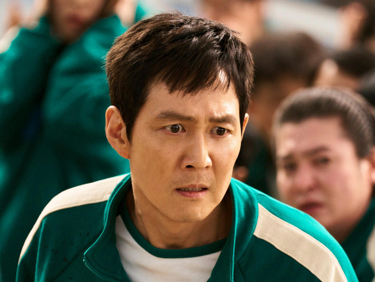 Кадр из сериала "Игра в кальмара". Второй сезон. 