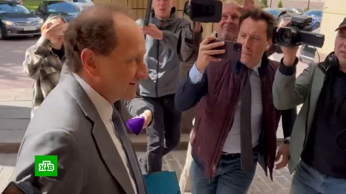    Посол Германии ушел из МИД РФ искать переводчика