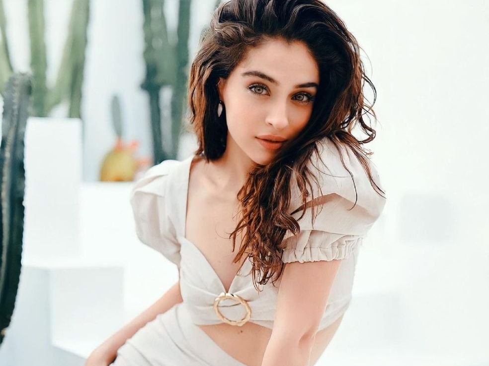 Джемре Байсэл. Фото взято из социальной сети актрисы. 