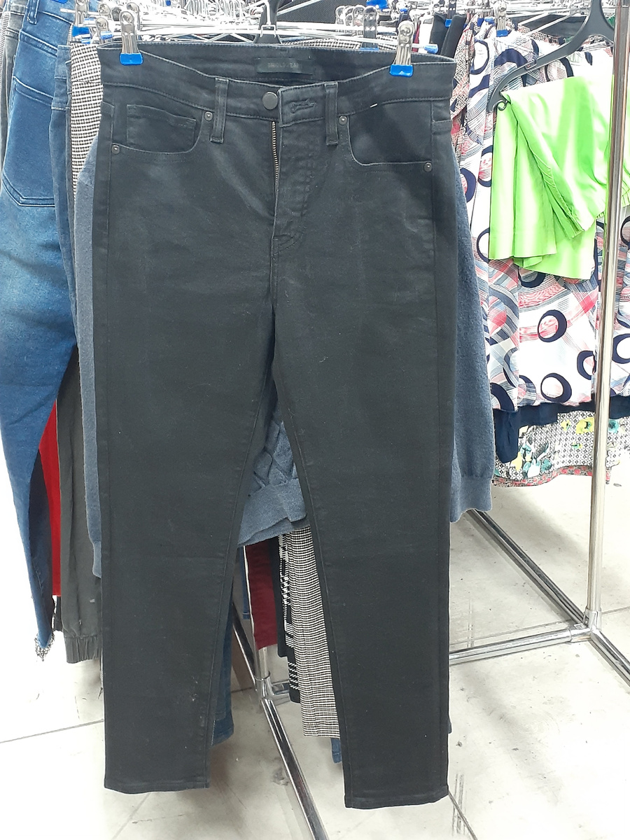 Джинсы Uniqlo черные