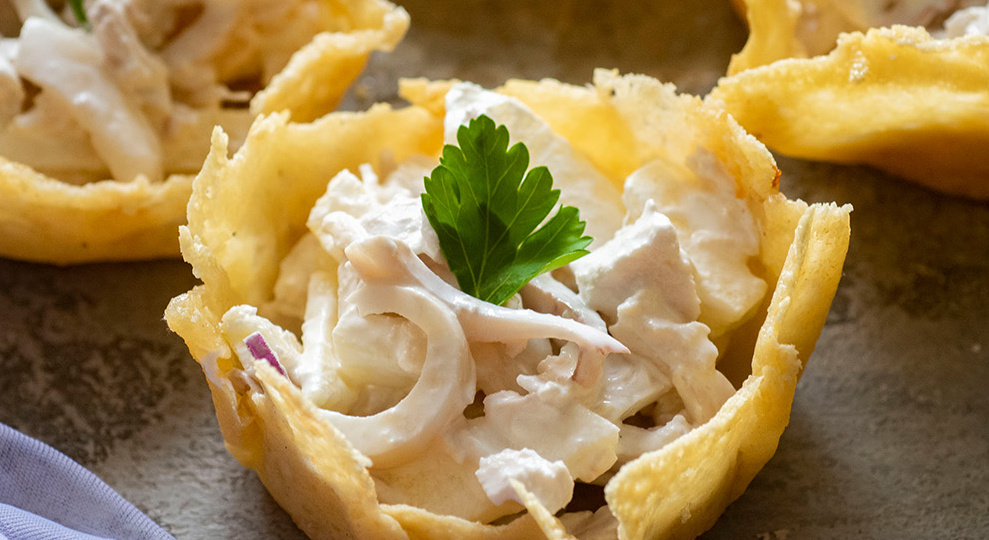 Съедобные корзинки без теста. Хитрая подача для домашних застолий: ни теста, ни форм – только сковорода и сыр