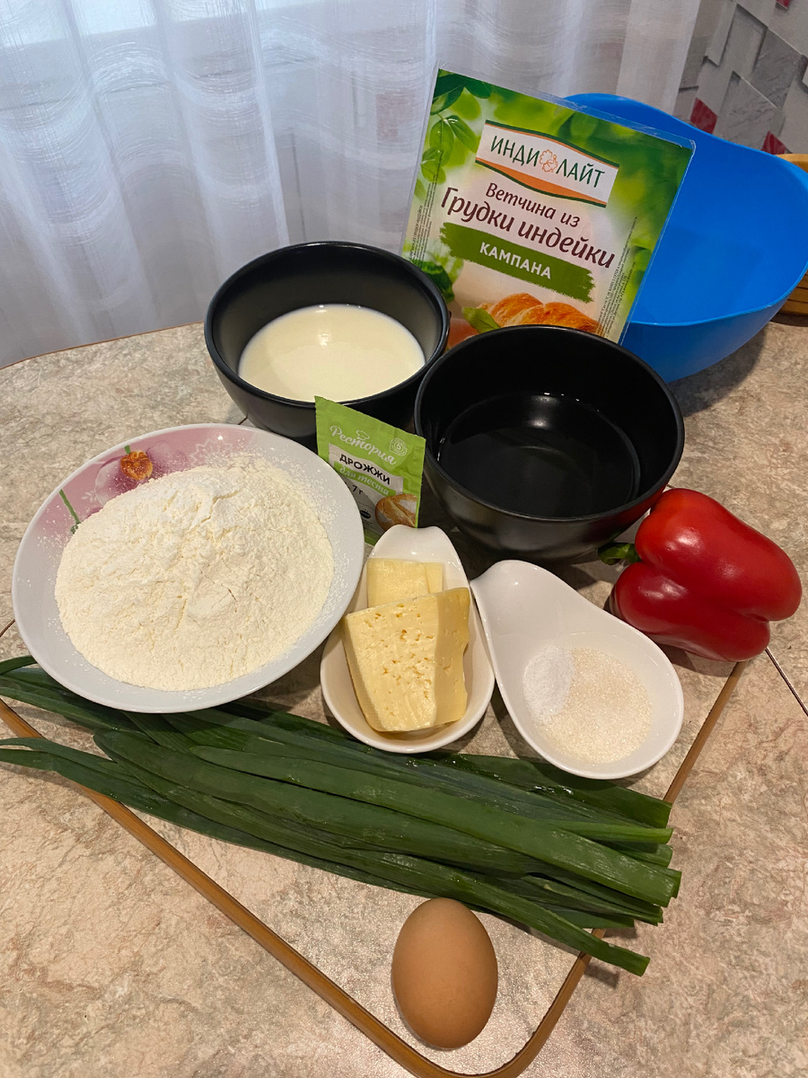 На фото 1 яйцо, второе уже разбила🤷🏻‍♀️