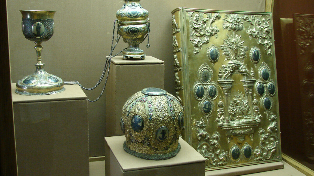    Тайна золота Михаила Романова исчезнувшие сокровища первого царя