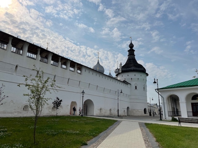 Стены Ростовского Кремля 