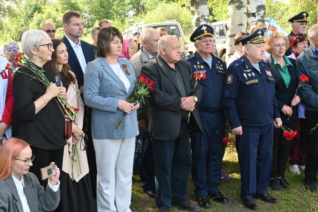 Останки воинов-освободителей перезахоронили в Псковском районе
Фото: газета «Псковская провинция»
