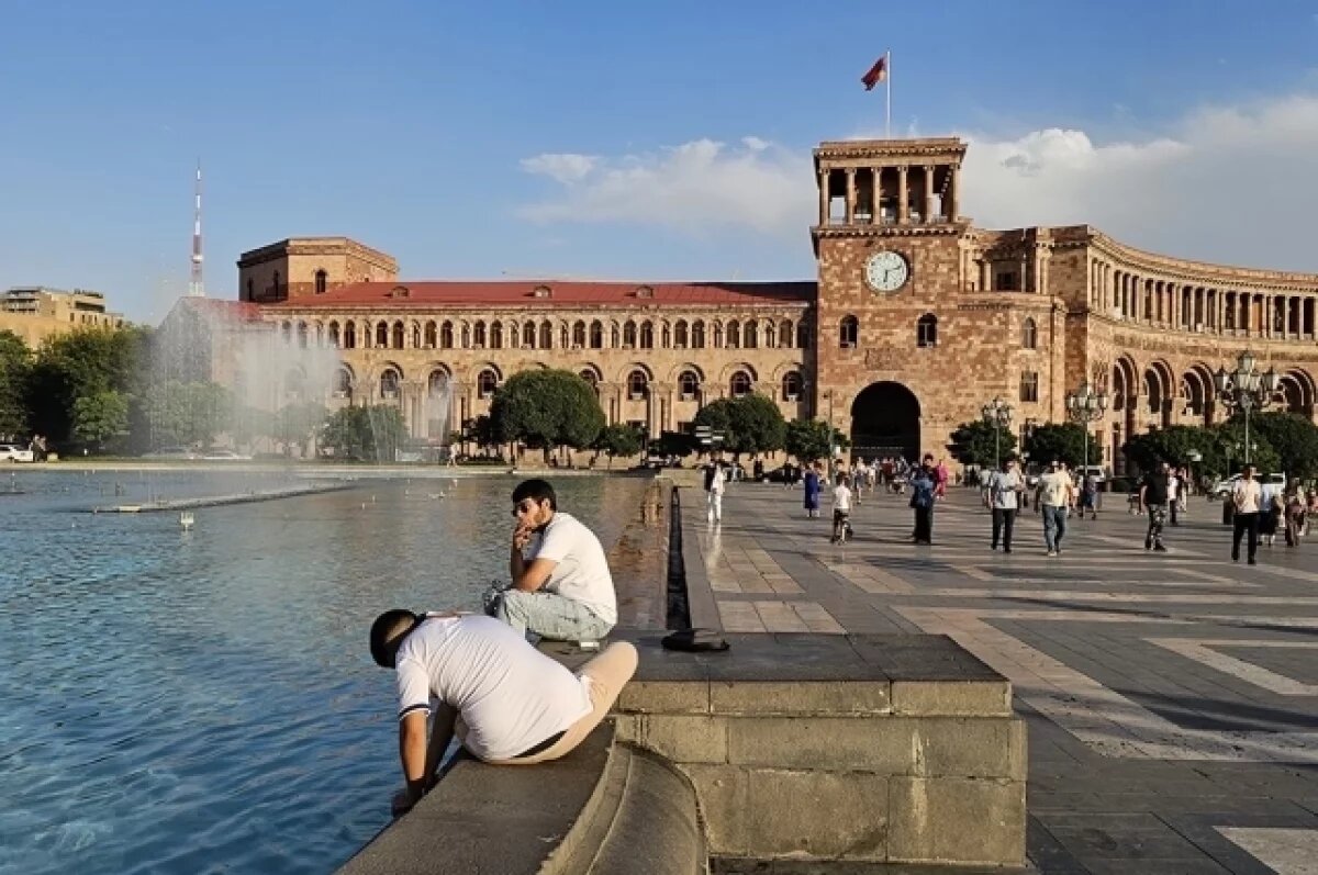    Архиепископ Аджапахян попросил не упоминать его среди кандидатов в премьеры