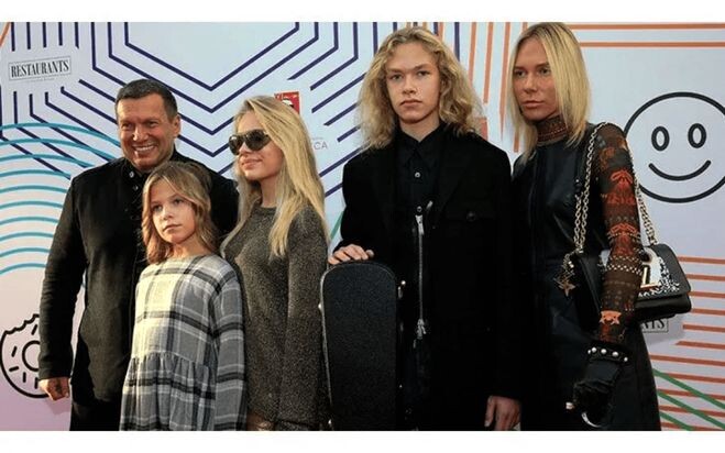 Владимир Соловьёв - многодетный отец