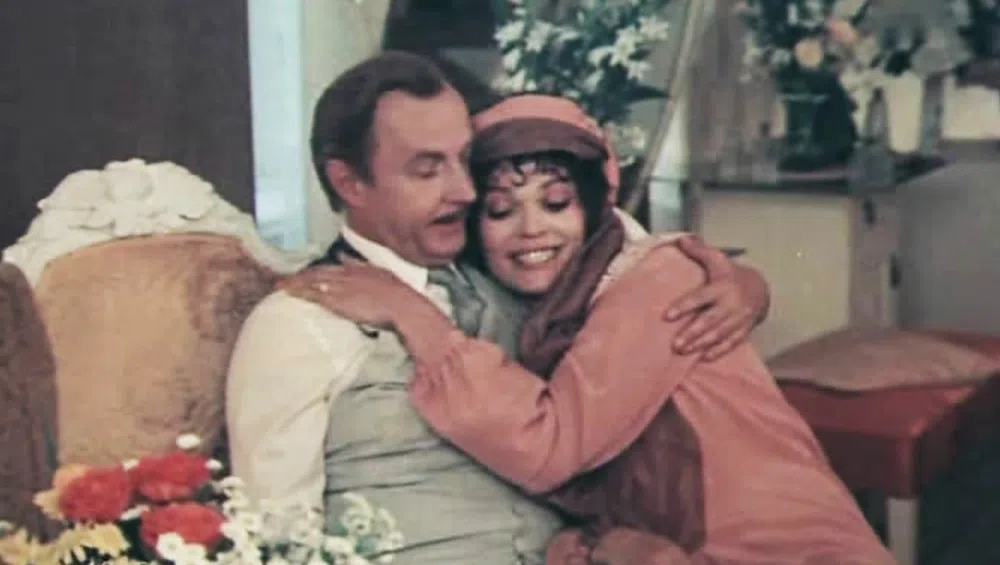 Кадр из фильма "Бал в "Савойе"". Аристид - Аарне-Мати Юкскюла, Мадлен - Элле Кулль