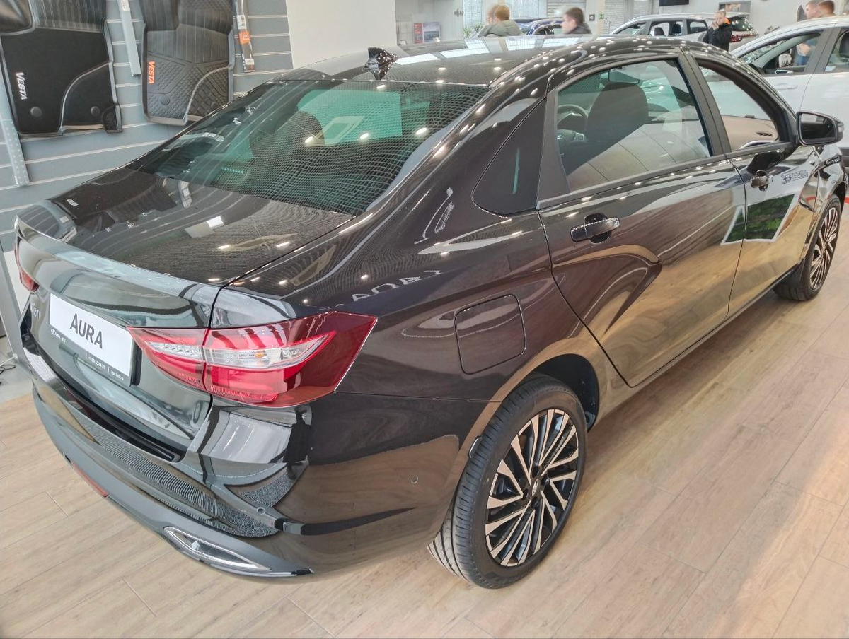 Источники иллюстраций: фотографии автора и пресс-службы АО "АвтоВАЗ"