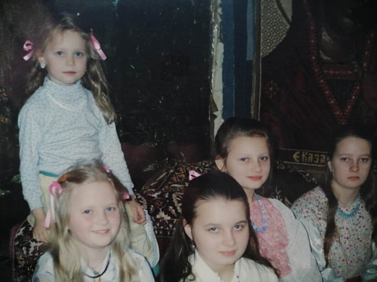 2006 год,  мои дочки (кроме младшей), теперь они и сами мамы