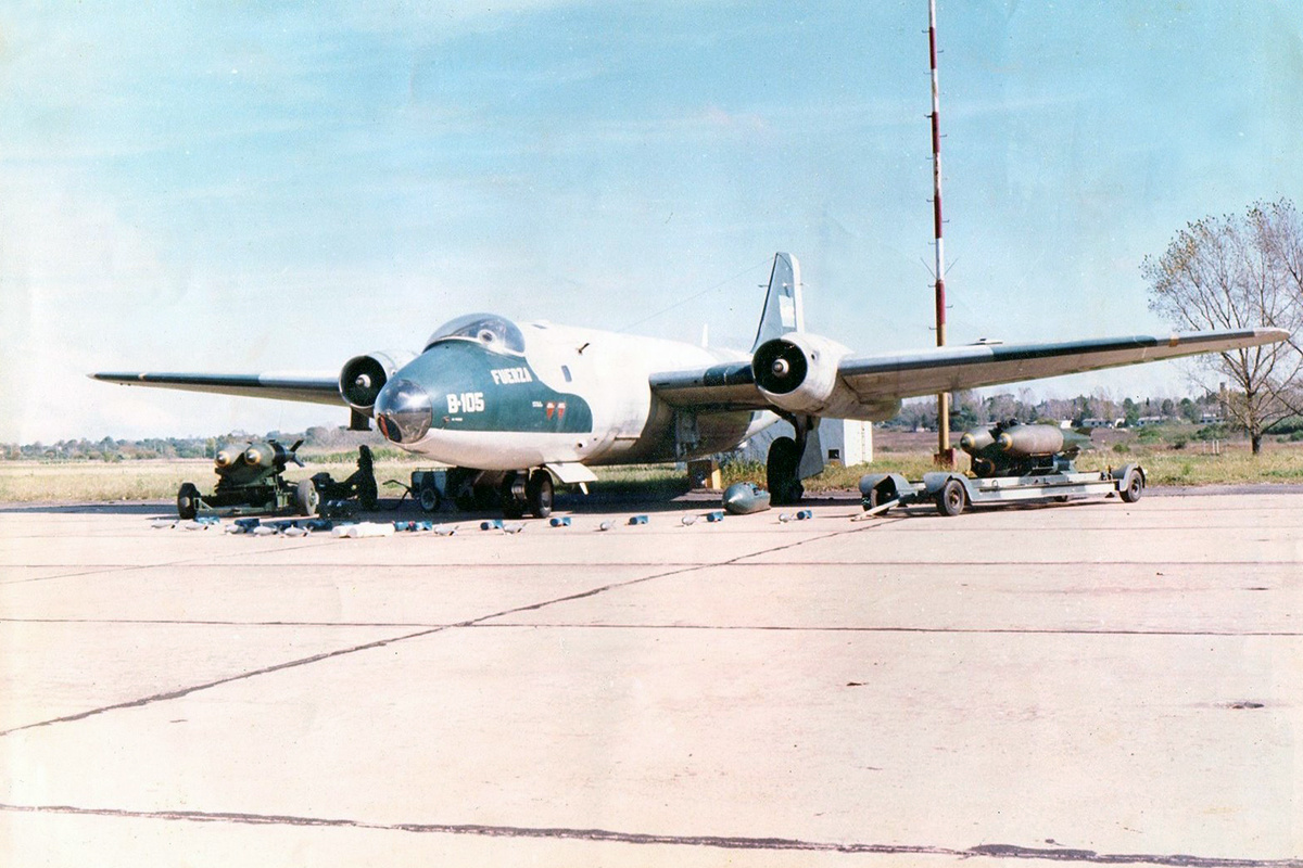 English Electric Canberra, Аргентина, Парана, 1970-е года