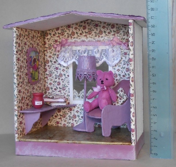 Маленький домик для мишутки. Фото автора.