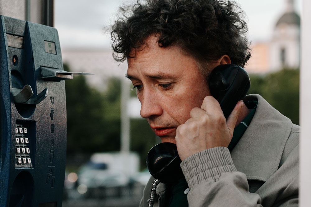 Wink. 2024 год. 8 серий по 40 минут. КиноПоиск: 7.5. KinoOrel - 85/100.Детектив, триллер. Режиссёр: Софья Райзман. В ролях: Александр Яценко, Юлия Снигирь, Михаил Тройник, Мария Смольникова, Александр Ильин, Мария Карпова.