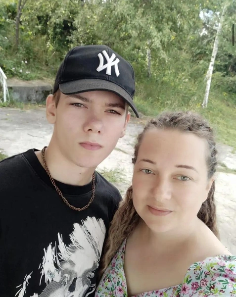 Егор Черемыслов с мамой

