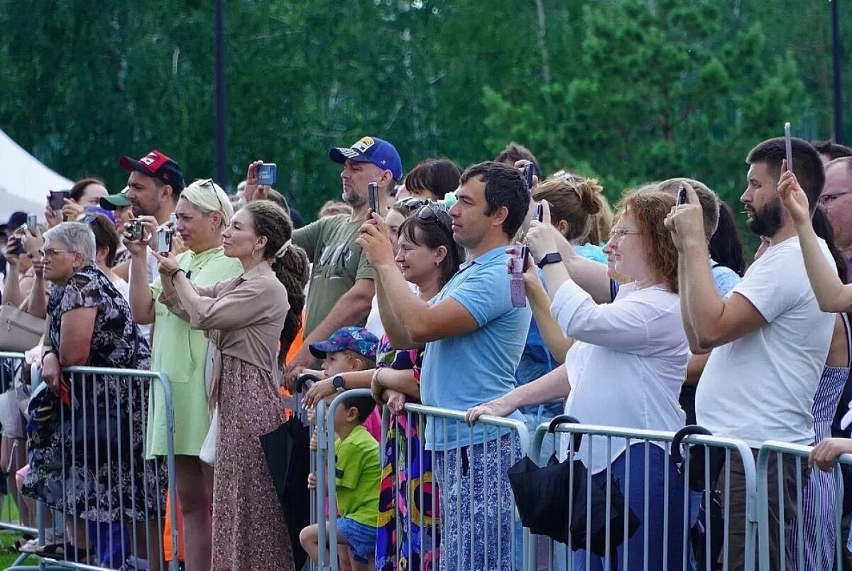    В Новосибирске перекрыли улицу Ленина из-за Дня города